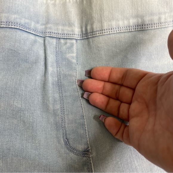 NWT light wash Slim Factor straight 3x Short - Picture 10 of 14